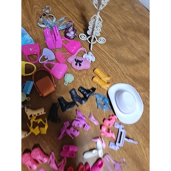 Barbie Fashion Dolls Mix Match fashion Boutique items Dress shoes jewelry - Picture 10 of 16